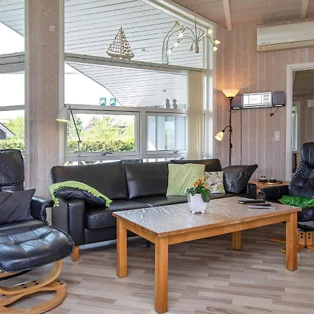 Holiday home 8 Person In *