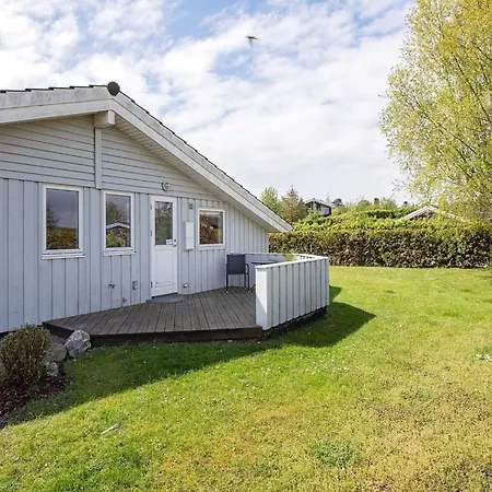 4 Star In * Rude (Sjaelland og Oerne)