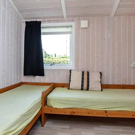 4 Star In * Rude (Sjaelland og Oerne)